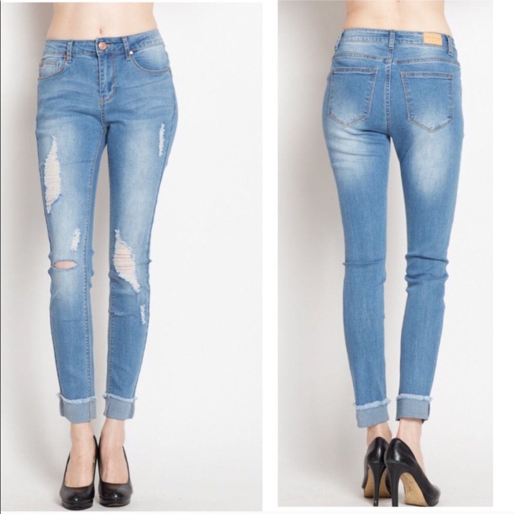 Destroyed Skinny Jeans